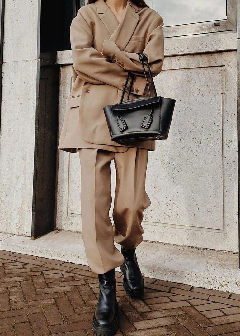 The Frankie Shop Bea Blazer - Latte 9 The Frankie Shop Bea Blazer - Latte