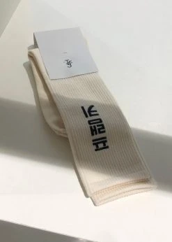 The Frankie Shop Frankie In Korean Ribbed Socks - Vanilla