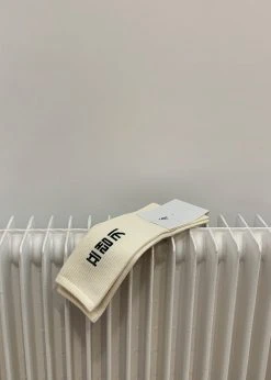 The Frankie Shop Frankie In Korean Ribbed Socks - Vanilla