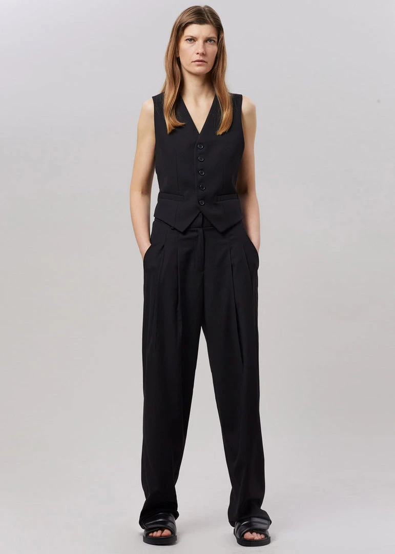 The Frankie Shop CLOTHING Gelso Waistcoat - Black 7 The Frankie Shop CLOTHING Gelso Waistcoat - Black