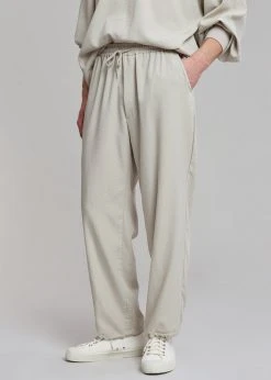 The Frankie Shop Geoff String Jogger - Oyster Men 13 The Frankie Shop Geoff String Jogger - Oyster Men
