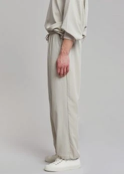The Frankie Shop Geoff String Jogger - Oyster Men 16 The Frankie Shop Geoff String Jogger - Oyster Men