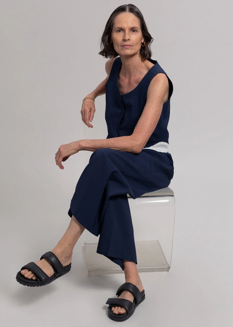 Beside You Holi Vest - Navy 4 Beside You Holi Vest - Navy