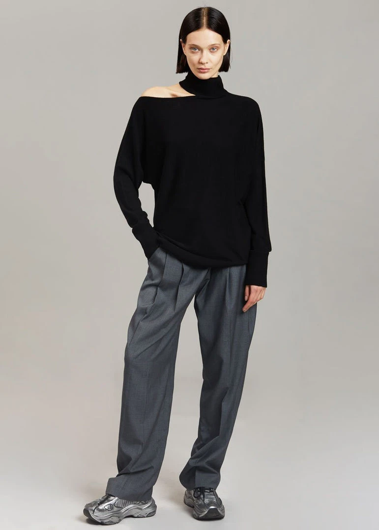 Auver_Fit Lana Cut-Out Turtleneck - Black CLOTHING 5 Auver_Fit Lana Cut-Out Turtleneck - Black CLOTHING