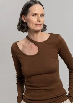 Low Classic Curve Hole T-Shirt - Brown