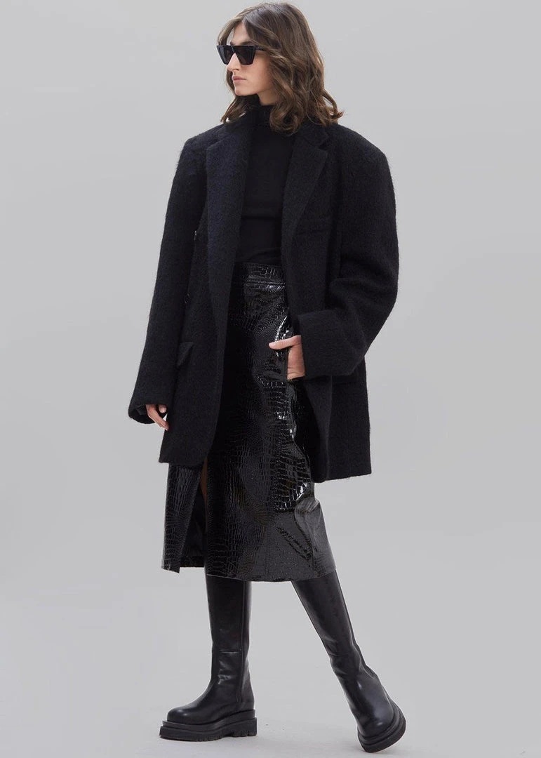 Paper Moon Mabel Fuzzy Oversized Blazer - Black 5 Paper Moon Mabel Fuzzy Oversized Blazer - Black