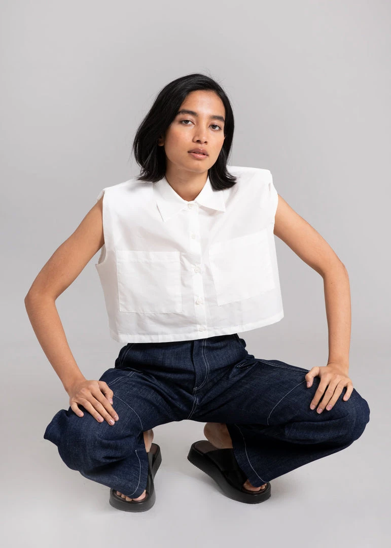 The Frankie Shop CLOTHING Marylin Padded Cropped Shirt - White 3 The Frankie Shop CLOTHING Marylin Padded Cropped Shirt - White
