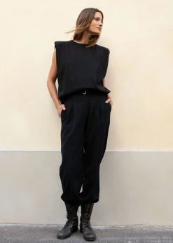 The Frankie Shop CLOTHING Eva Padded Shoulder Muscle T-Shirt - Black