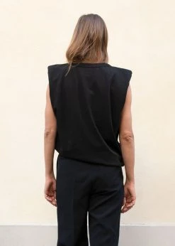 The Frankie Shop CLOTHING Eva Padded Shoulder Muscle T-Shirt - Black 16 The Frankie Shop CLOTHING Eva Padded Shoulder Muscle T-Shirt - Black