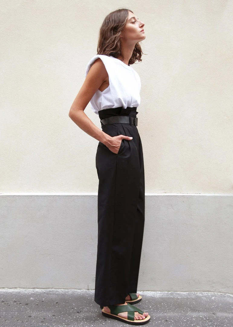 The Frankie Shop Eva Padded Shoulder Muscle T-Shirt - White CLOTHING 5 The Frankie Shop Eva Padded Shoulder Muscle T-Shirt - White CLOTHING