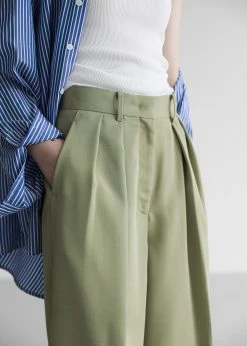 The Frankie Shop CLOTHING Port Pleated Pants - Sage 21 The Frankie Shop CLOTHING Port Pleated Pants - Sage