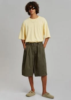 The Farmers Market Men Roman Relaxed Shorts - Olive
