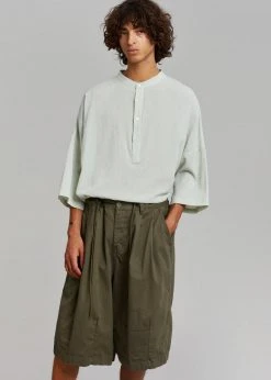 The Farmers Market Men Roman Relaxed Shorts - Olive