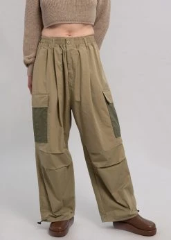 The Frankie Shop Stu Colorblock Cargo Pants - Beige Combo