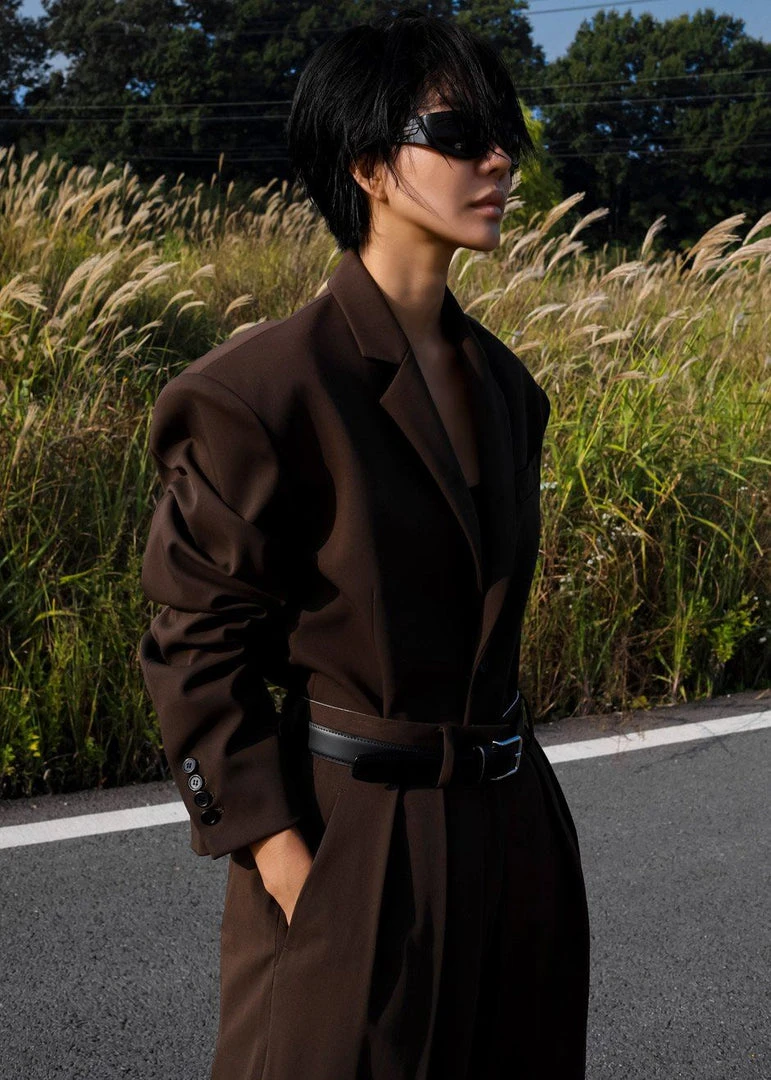 The Frankie Shop CLOTHING Tansy Oversized Blazer - Chocolate 5 The Frankie Shop CLOTHING Tansy Oversized Blazer - Chocolate